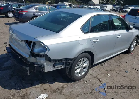 2018 Volkswagen Passat 2.0T R-Line/2.0T S из США, поврежденный, VIN 1VWAA7A36JC011598